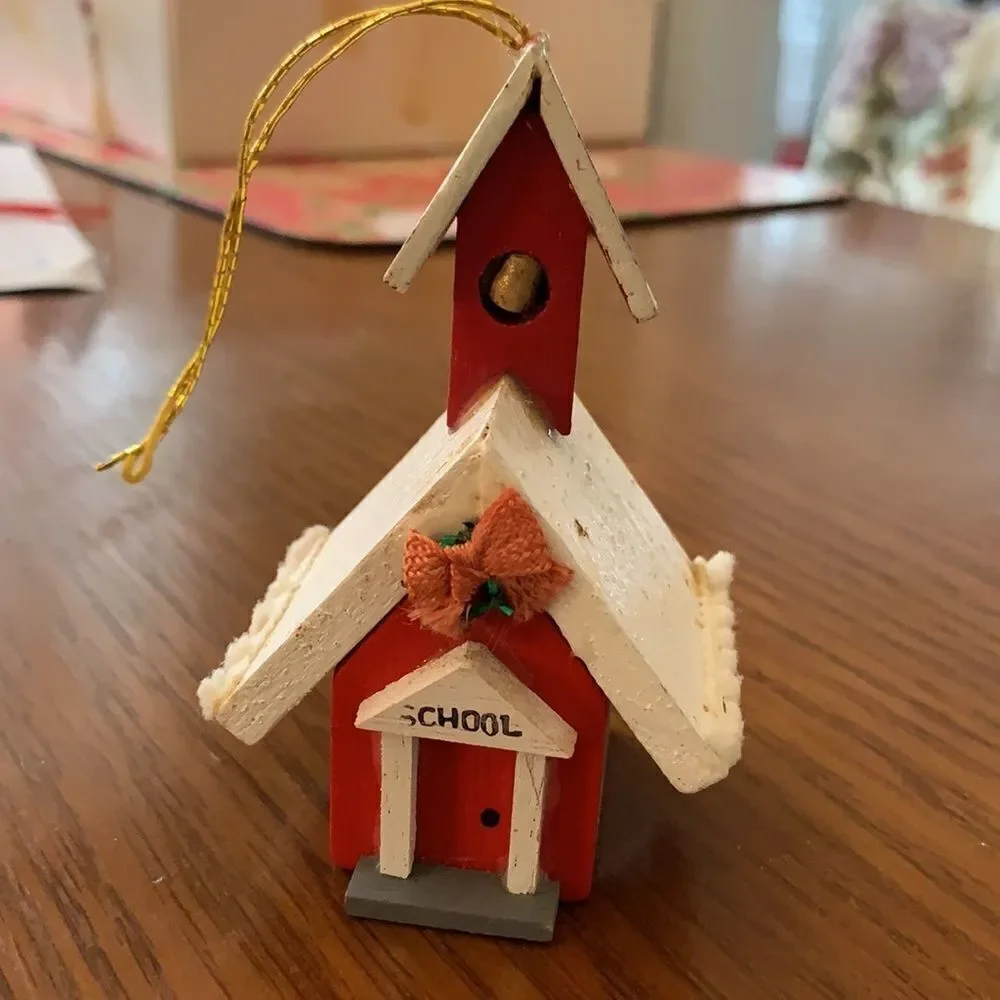 Vtg Kurt Adler wooden schoolhouse ornament‎